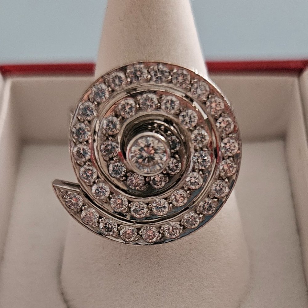 Solange Azagury-Partridge diamond spinner ring